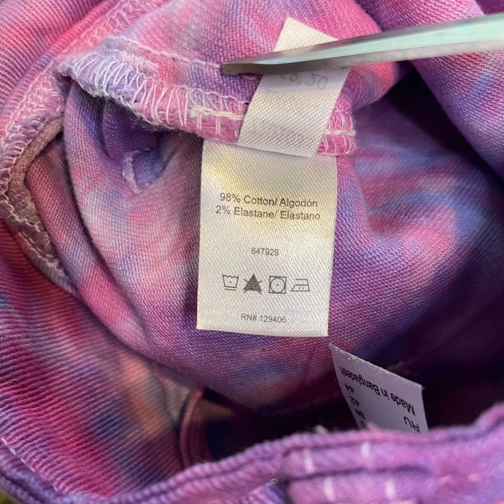 VENUS - NWT -  Denim Tie Dye Shorts US Size 4  & EUR size 36 - Picture 14 of 16